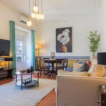 Charming Chiado 2Bedr W/Balcony And View Διαμέρισμα Lisboa Εξωτερικό φωτογραφία